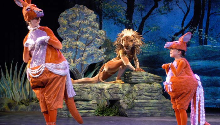Carni, Kangeroos & Lion