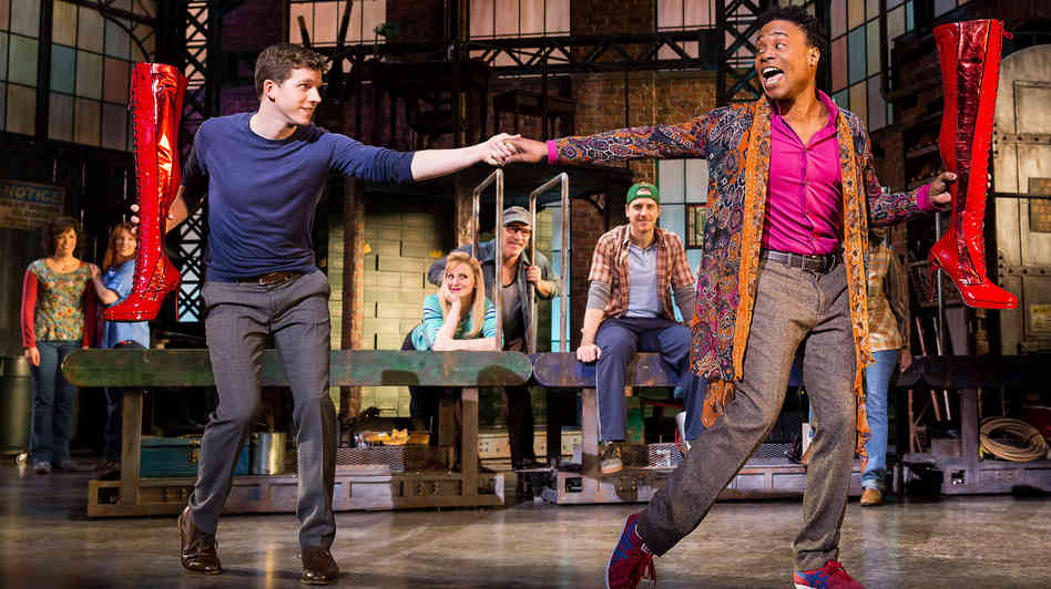 kinky_boots_broadway_19_email_1_wide-e64d97820737391feb8803aa7e61ab808581a82b-s6-c10