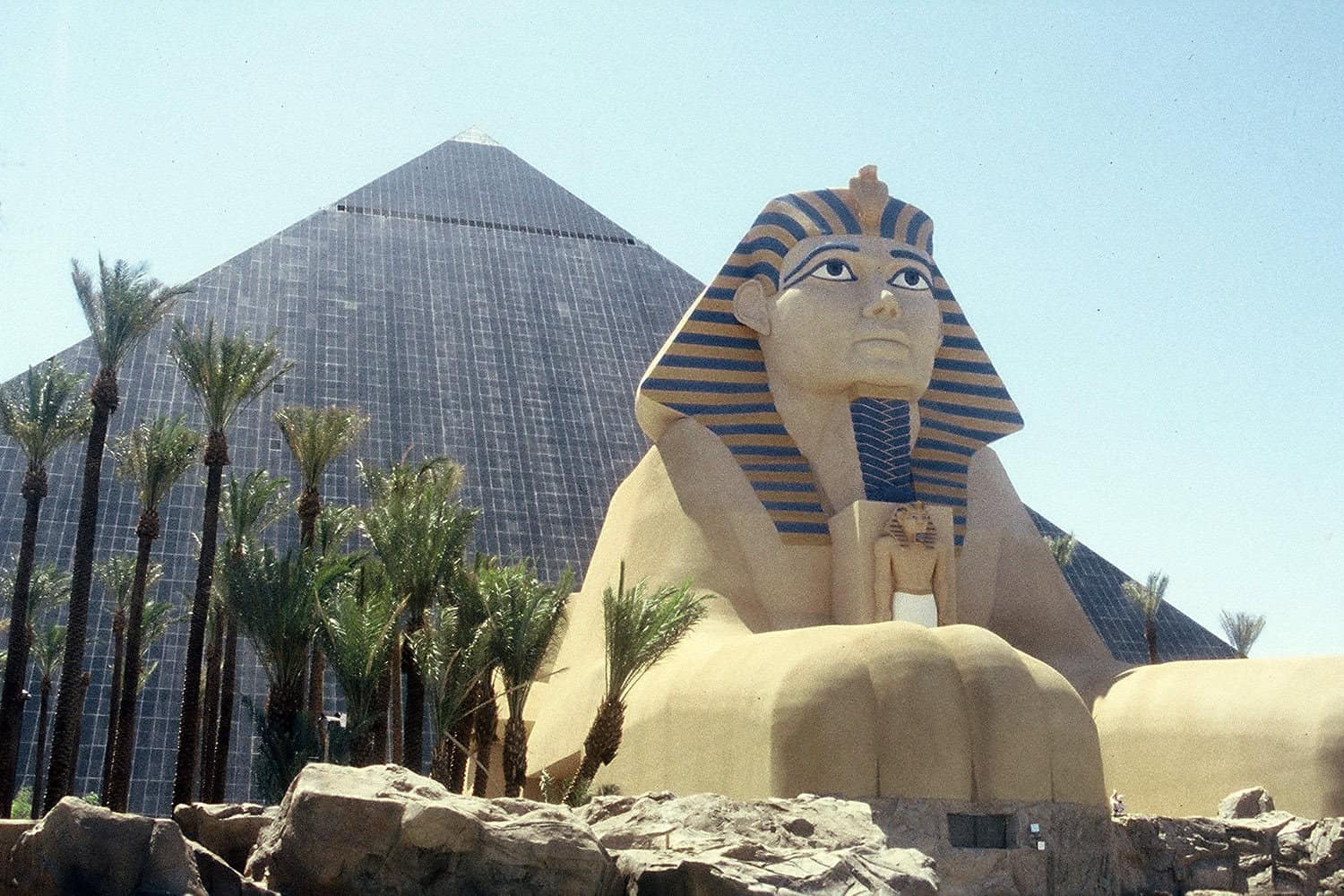 luxor-hotel-las-vegas