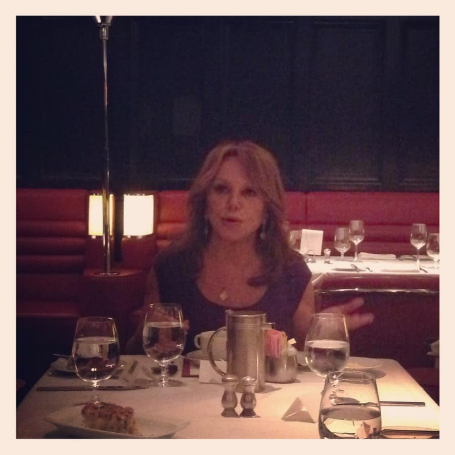 Meeting Marlo Thomas & St. Jude's Thanks and Giving Campaign - The Mama ...