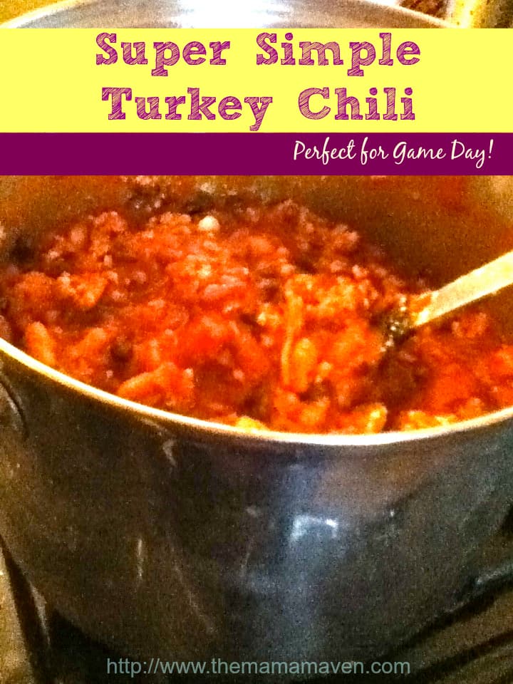 Super Simple Turkey Chili Recipe | The Mama Maven Blog | @The Mama Maven