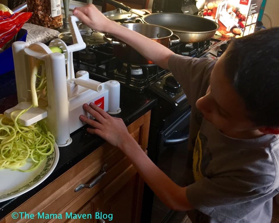 How to Make Zoodles AKA Zucchini Noodles with a Vegetable Spiralizer - Kids can help!