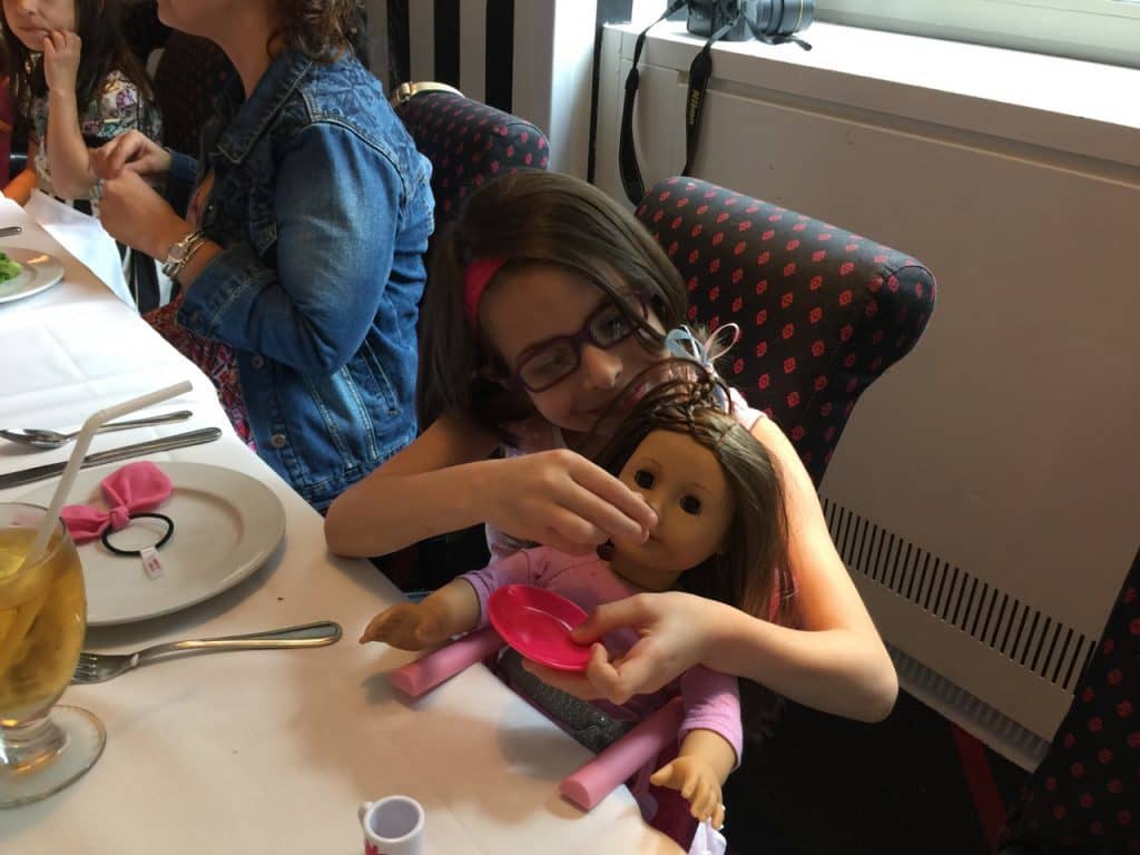 American Girl Truly Me Signature Studio Experience #TrulyMe [VIDEO] #AD @American_Girl | The Mama Maven Blog