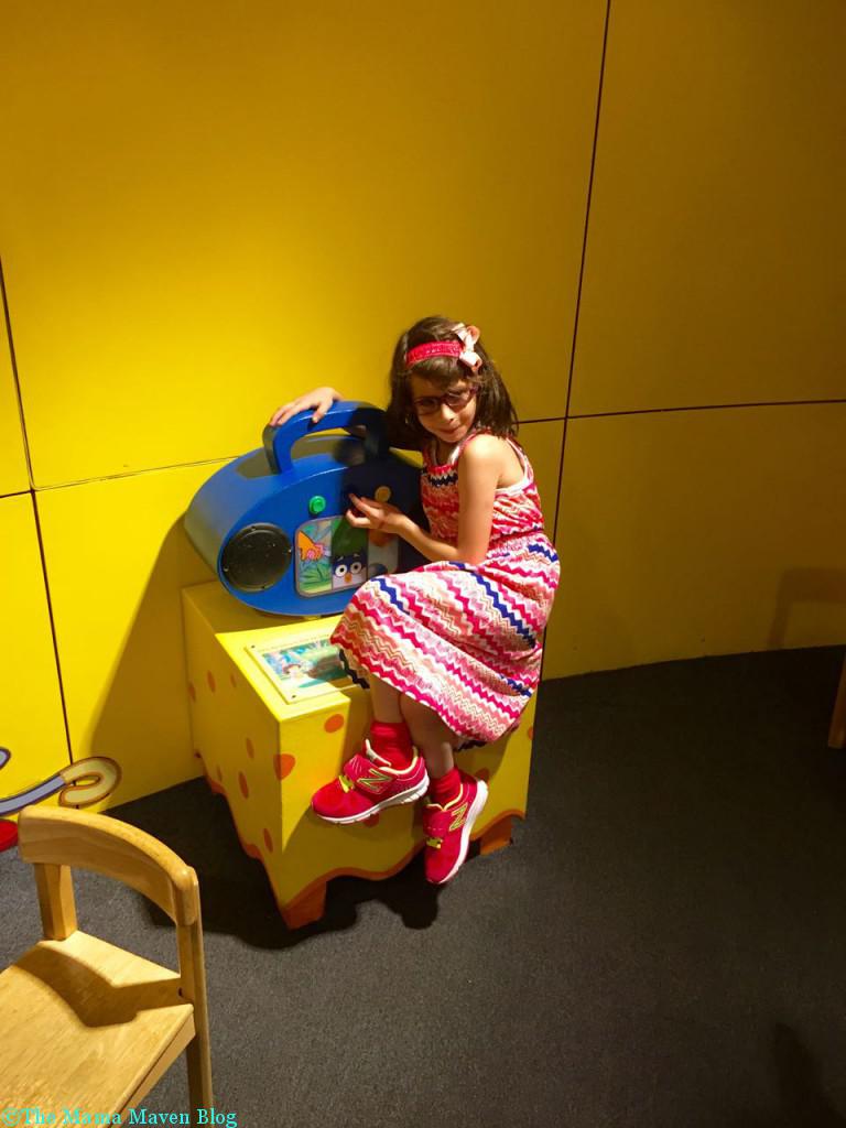 Navigating the Children's Museum of Manhattan in our New Balance Kids Vazee Sneakers #NBKidsVazee | The Mama Maven Blog