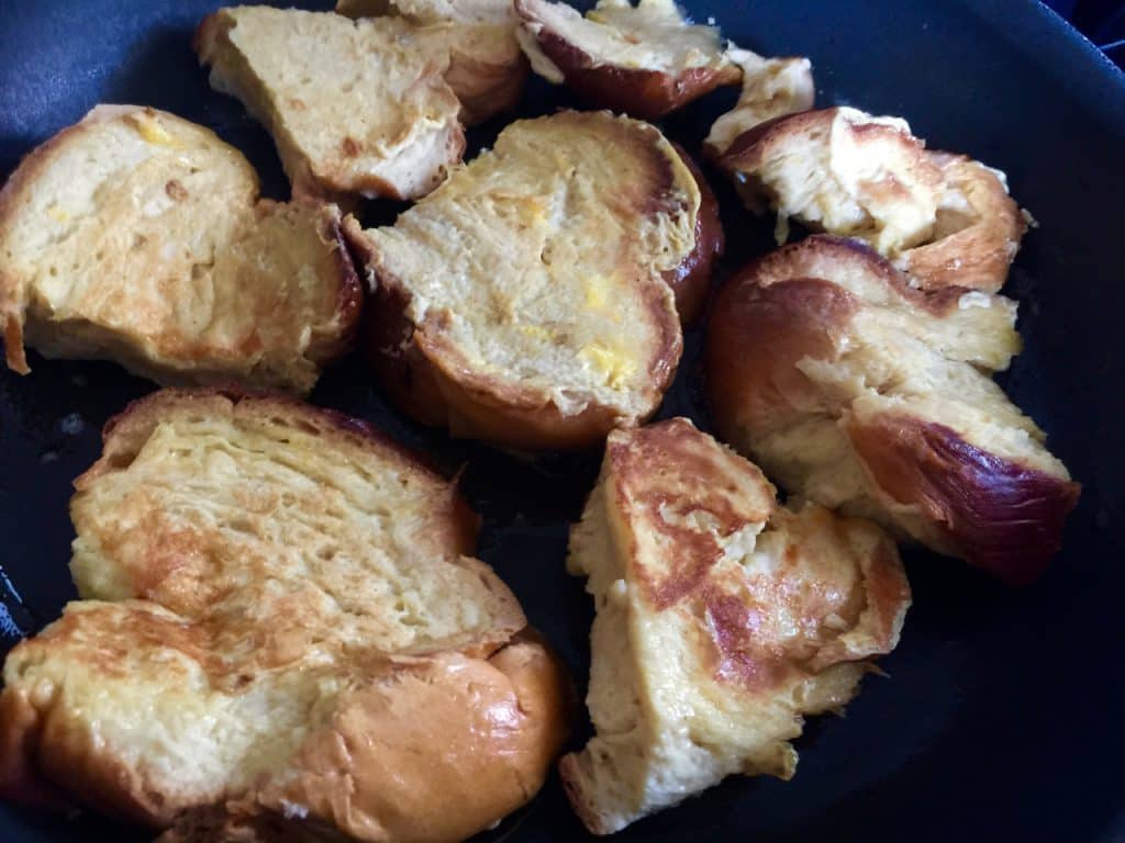 Salted Caramel Almond and Apple French Toast @BlueDiamond #AD #brunch #brunchideas #breakfast