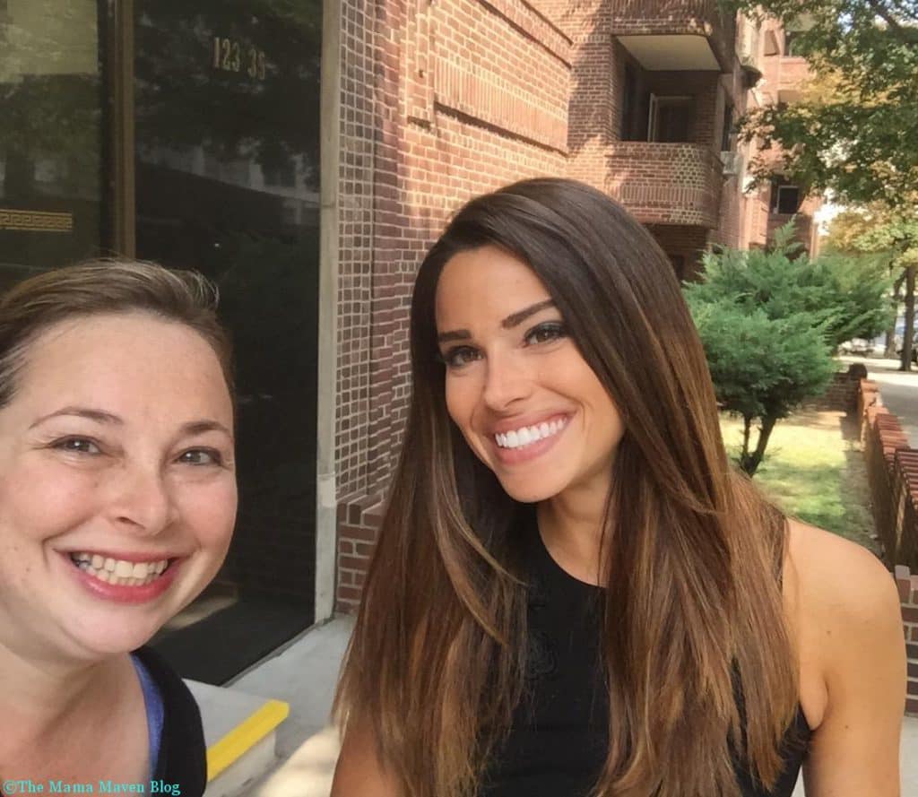 Taking a selfie with Fox5NY Reporter Jennifer Lahmers | The Mama Maven Blog