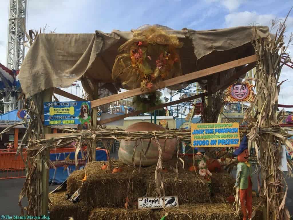 Halloween Harvest at Luna Park in Coney Island #LunaParkNYC #ConeyIslandFun #NYCwithKids