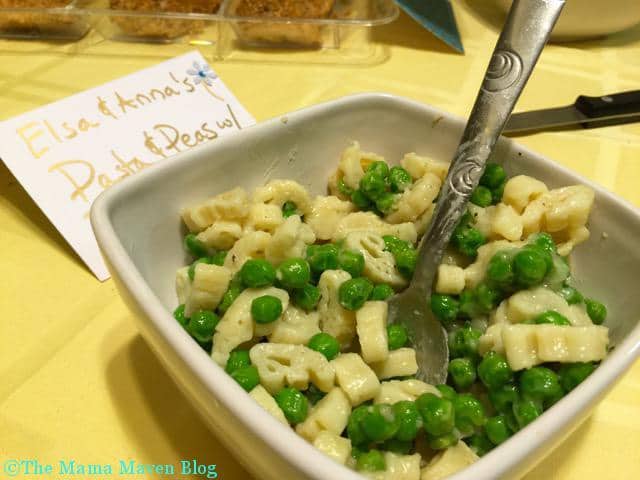 How to Throw a Frozen Dinner Party @birdseye #Frozen #veggies #pickyeaters | The Mama Maven Blog