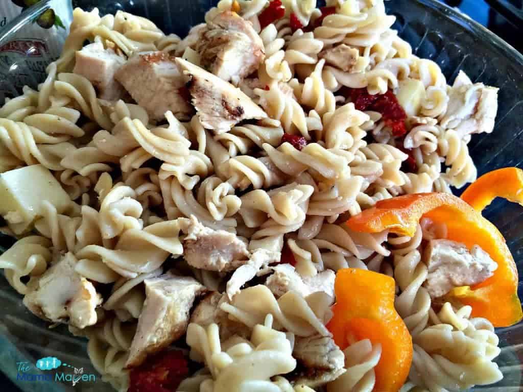 Chicken & Sundried Tomato Pasta Salad | The Mama Maven Blog