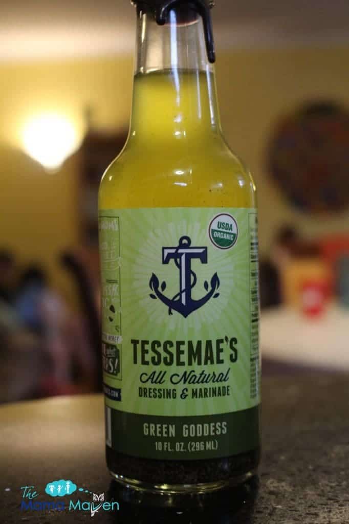 Enjoy Delicious Clean Eating with Tessemae's Dressings and Marinades #AD @Tessemaes09 #tastewhatmatters #savortheflavor | The Mama Maven Blog 