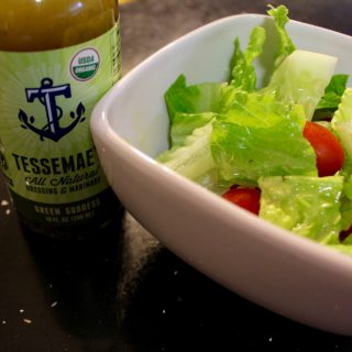 Enjoy Delicious Clean Eating with Tessemae's Dressings and Marinades #AD @Tessemaes09 #tastewhatmatters #savortheflavor | The Mama Maven Blog