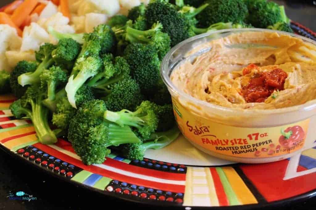 Entertaining with Sabra Hummus this Summer #AD | The Mama Maven Blog