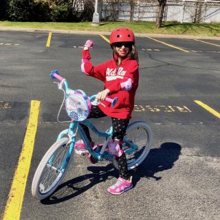 Is Your Child's Bike and Helmet the Right Size? Schwinn Family Ride Guide Can Help + Sweepstakes | The Mama Maven Blog