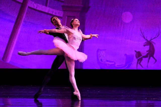 A Favorite Holiday Tradition: Dances Patrelle's A Yorkville Nutcracker | The Mama Maven Blog