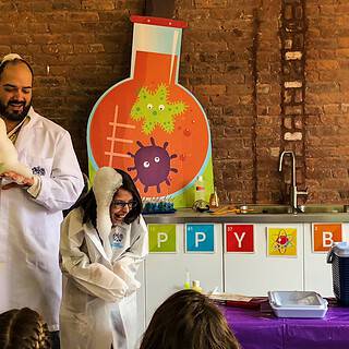 Mad Scientist STEM Birthday Party with Mad Science of NYC and Westchester, Mad Scientist STEM Birthday Party, Mad Scientist STEM Birthday Party | The Mama Maven Blog