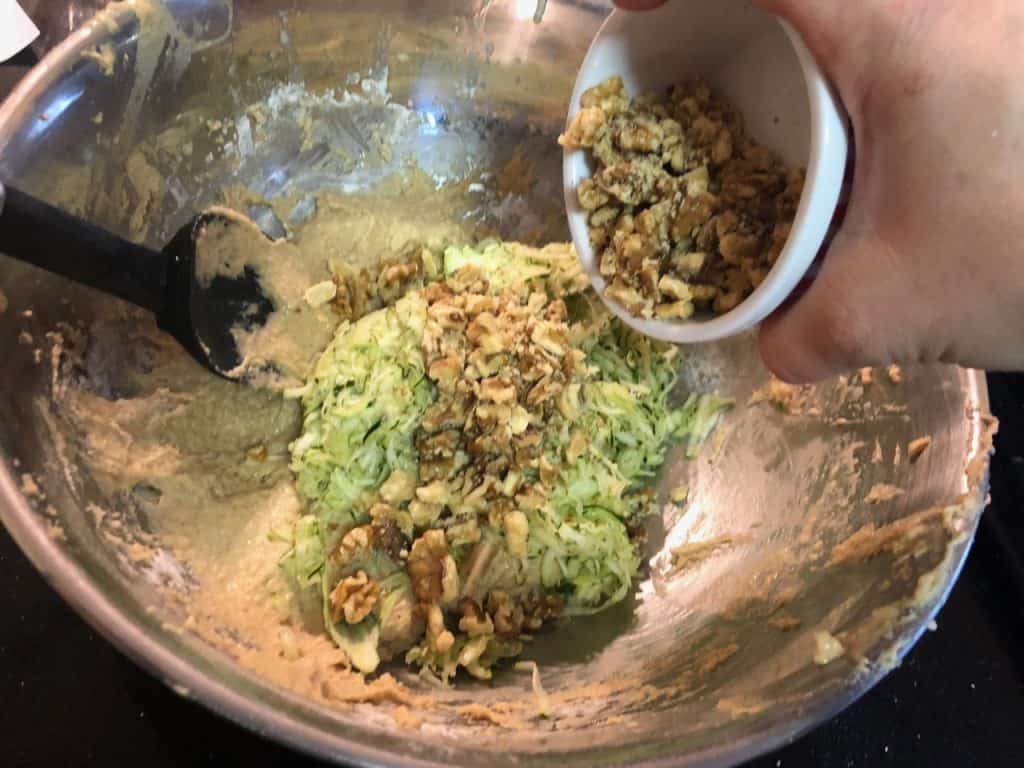 Why SPLENDA is My Go-To Sweetener + 3 WW Smart Points Zucchini Bread Recipe | The Mama Maven Blog