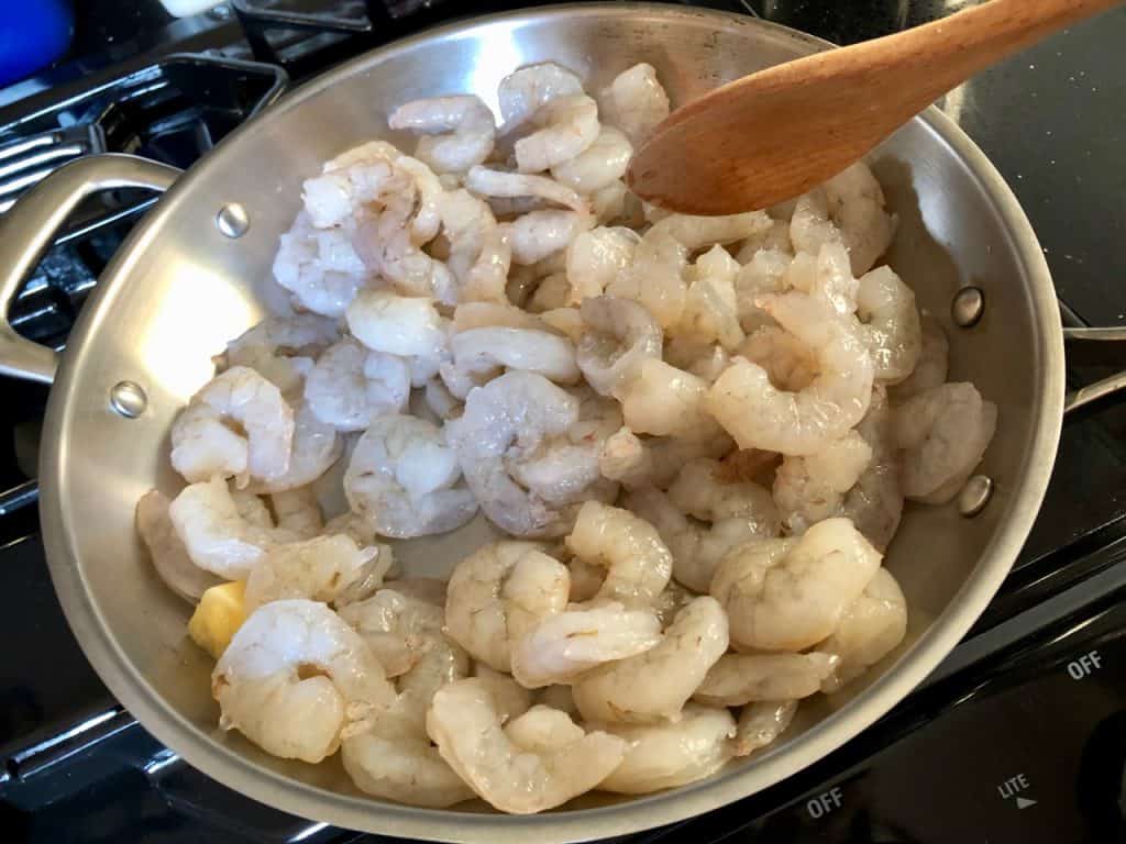 Easy Weeknight Dinner: Ginger Garlic Shrimp and Red Pepper Pasta | The Mama Maven Blog