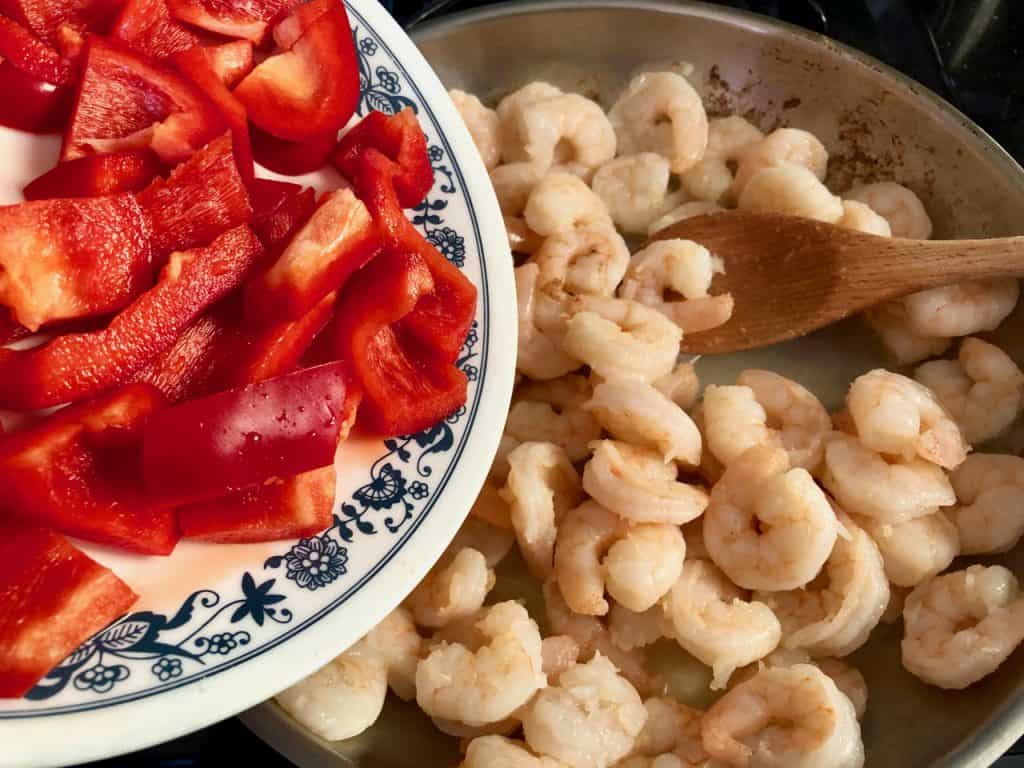 Easy Weeknight Dinner: Ginger Garlic Shrimp and Red Pepper Pasta | The Mama Maven Blog