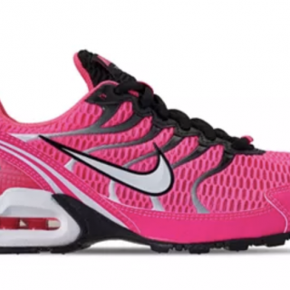 Air Max Nike's Get Started on Your New Year's Resolutions By Getting 40% off Select Nike Styles at Macy's | The Mama Maven Blog