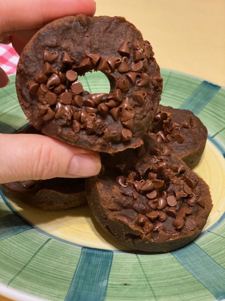 Baked Chocolate Chocolate Chip Donuts (4 WW SPs) | The Mama Maven Blog