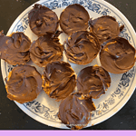 Easy Homemade Chocolate Peanut Butter Cups