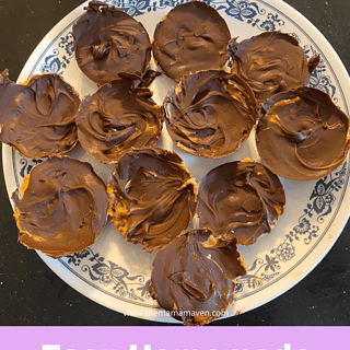 Easy Homemade Chocolate Peanut Butter Cups