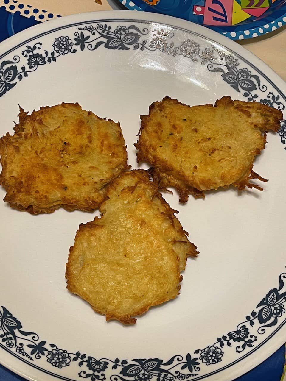 Super Easy Potato Latkes for Hannukah (+ Air Fryer Directions) The
