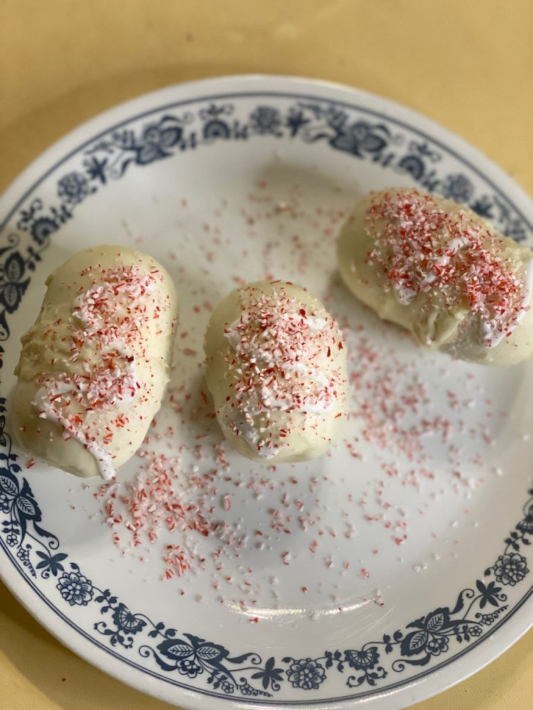 Candy Cane Hot Chocolate Bombs
