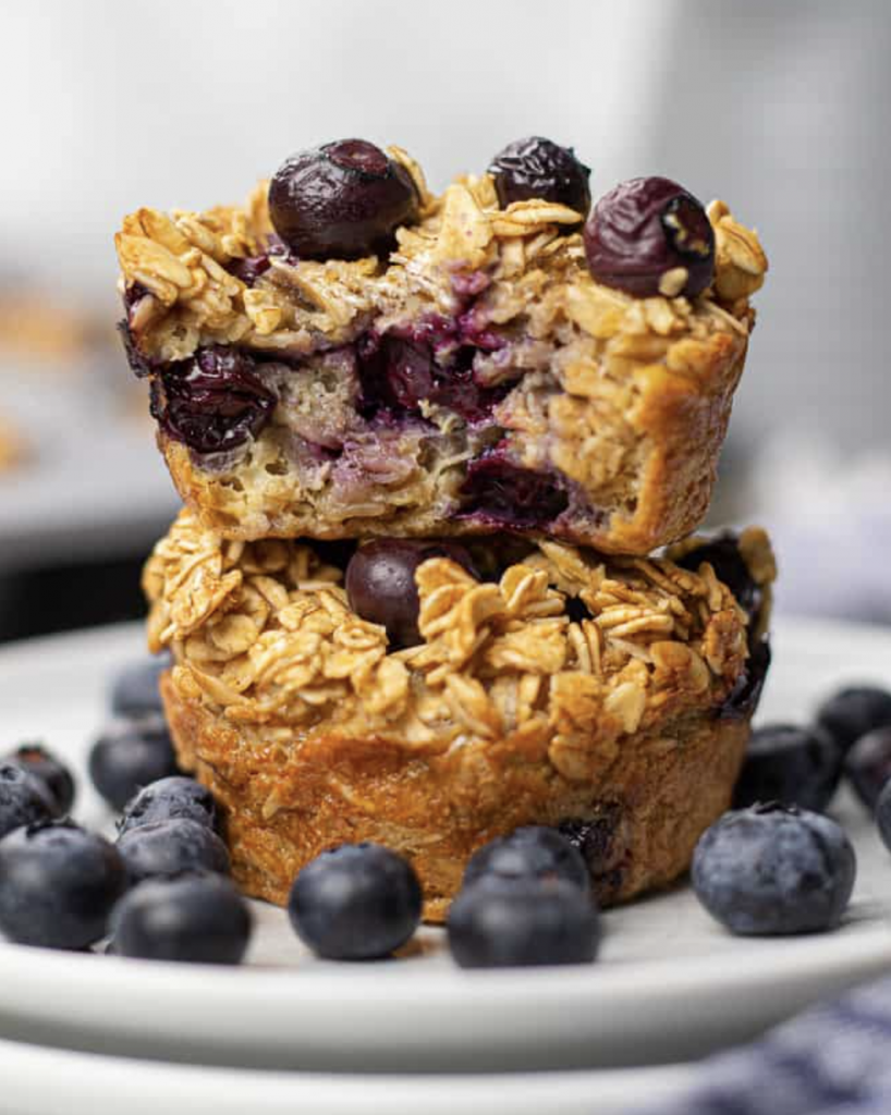 Blueberry Baked Oatmeal Cups - Veronika's Kitchen
