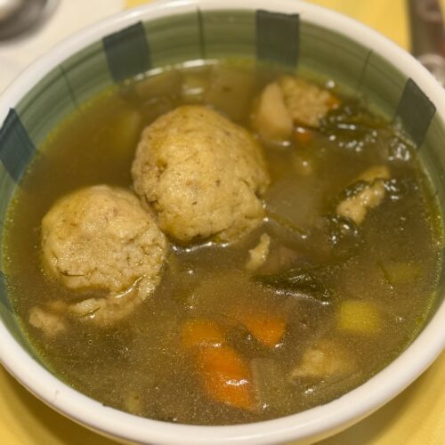 vegetarian-matzoh-ball-soup-